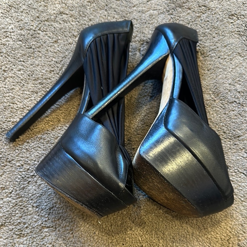 Fendi Women's Black Peep-Toe Shoes - Authentic - Picture 10 of 13